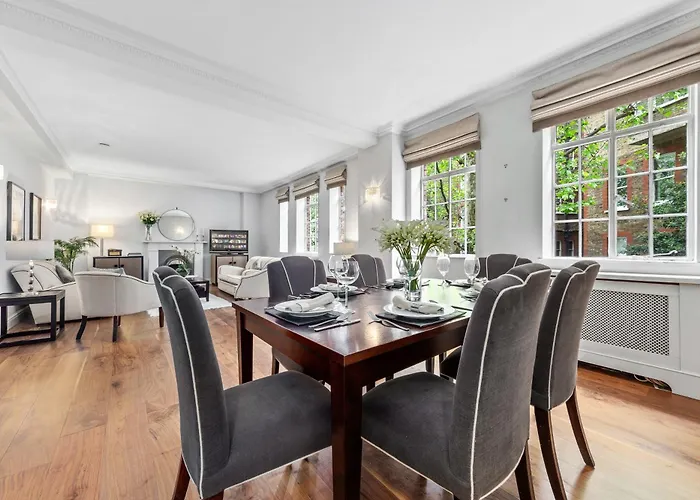 Exclusive Knightsbridge Apartment